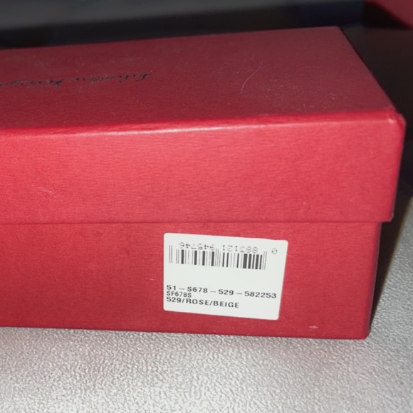 Salvatore Ferragamo Sunglasses - Picture 4 of 4